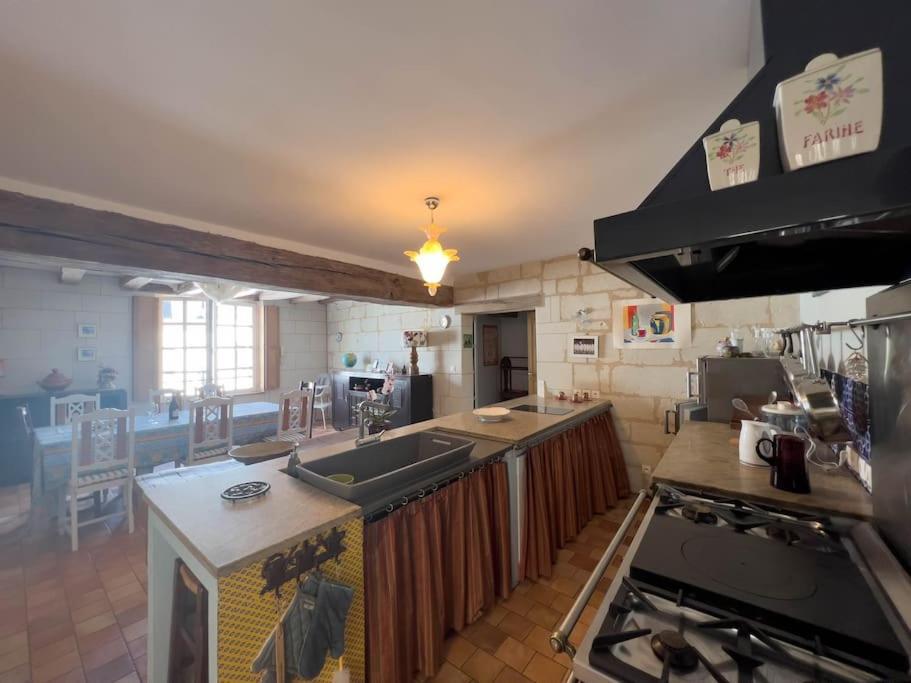 Maison Traditionnelle Centre Montsoreau Zewnętrze zdjęcie
